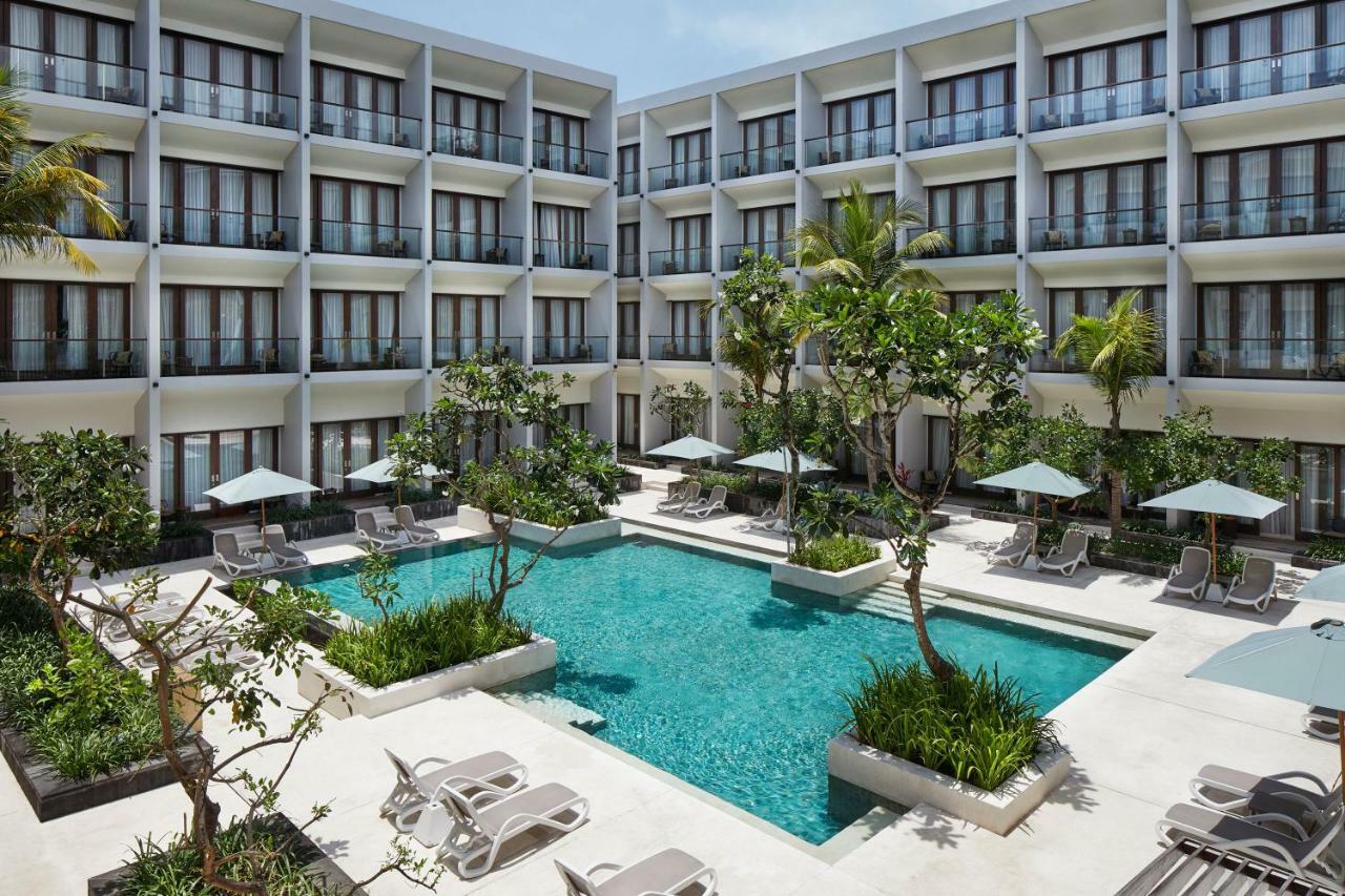 Deluxe Room With Pool Access